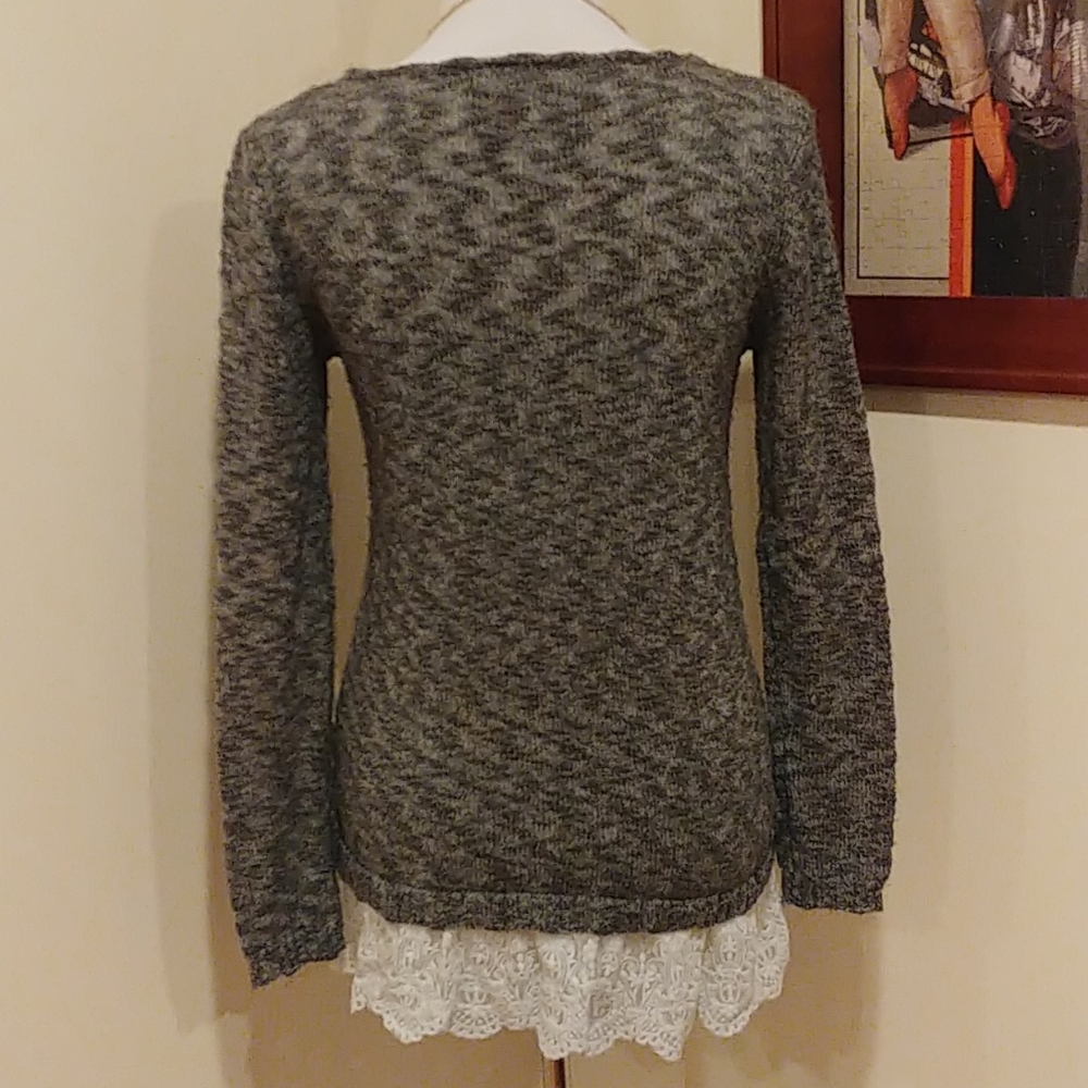 Grey sweater - Picture 3 of 3